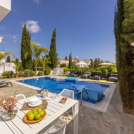 Zoe פרוטאראס